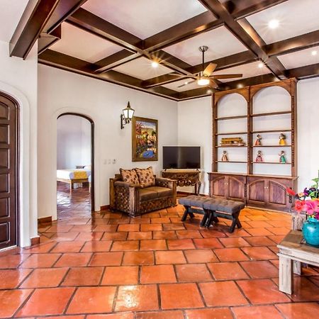 Caroline Bella Bed & Breakfast Ajijic Luaran gambar